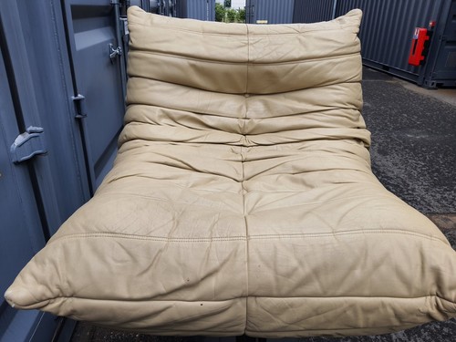 Chauffeuse pouf en cuir - +,